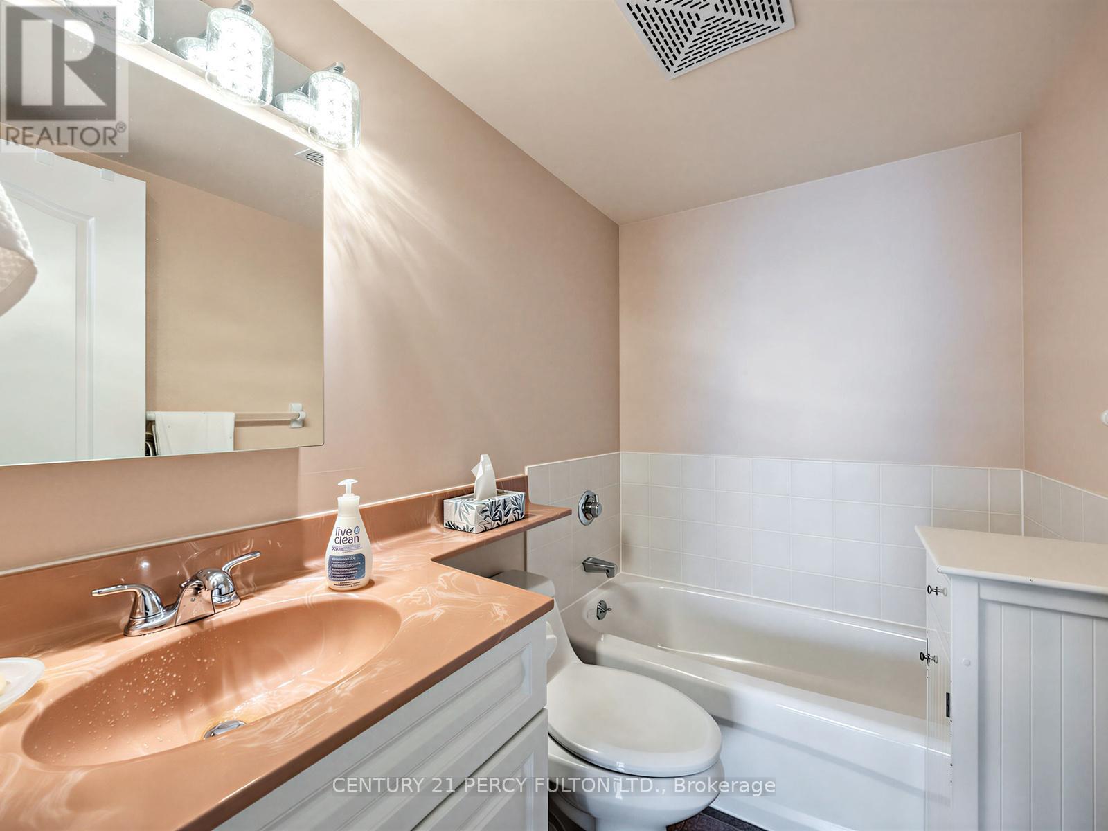 201 - 745 New Westminster Drive, Vaughan, Ontario  L4J 8J9 - Photo 22 - N12995392