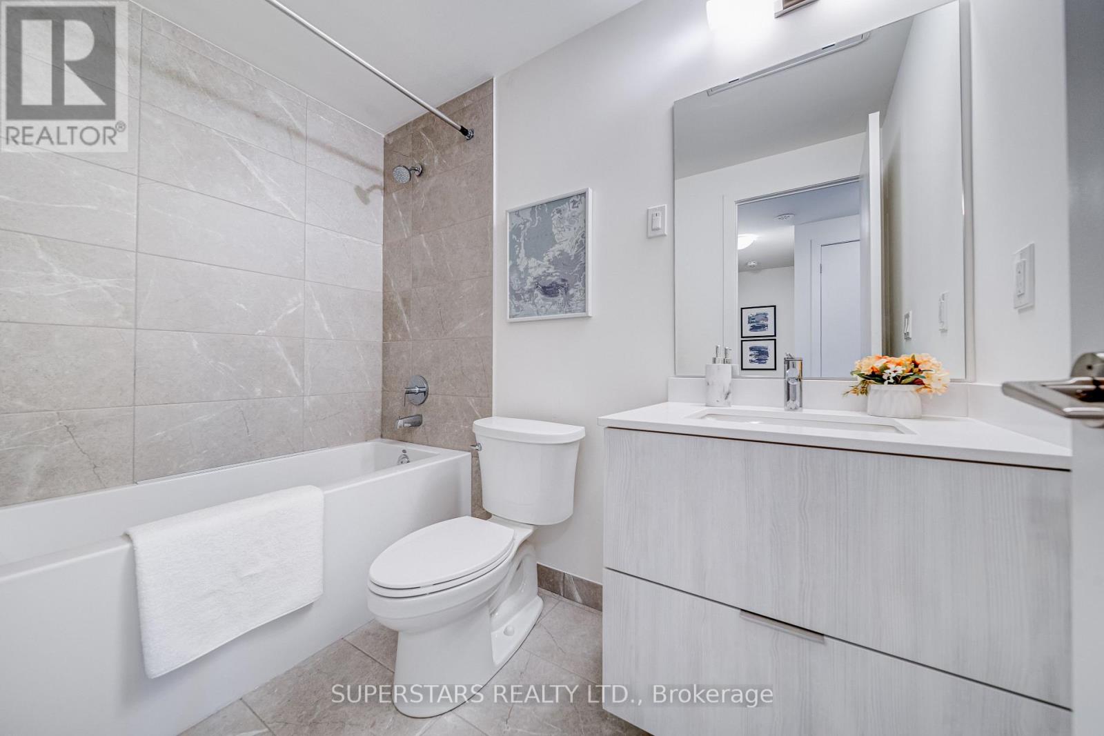 705 - 5 Steckley House Lane, Richmond Hill, Ontario  L4S 0N2 - Photo 19 - N12995398