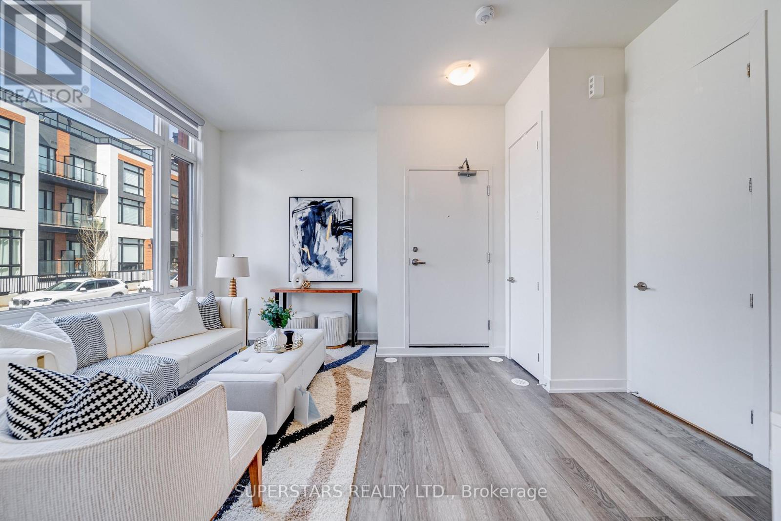 705 - 5 Steckley House Lane, Richmond Hill, Ontario  L4S 0N2 - Photo 6 - N12995398