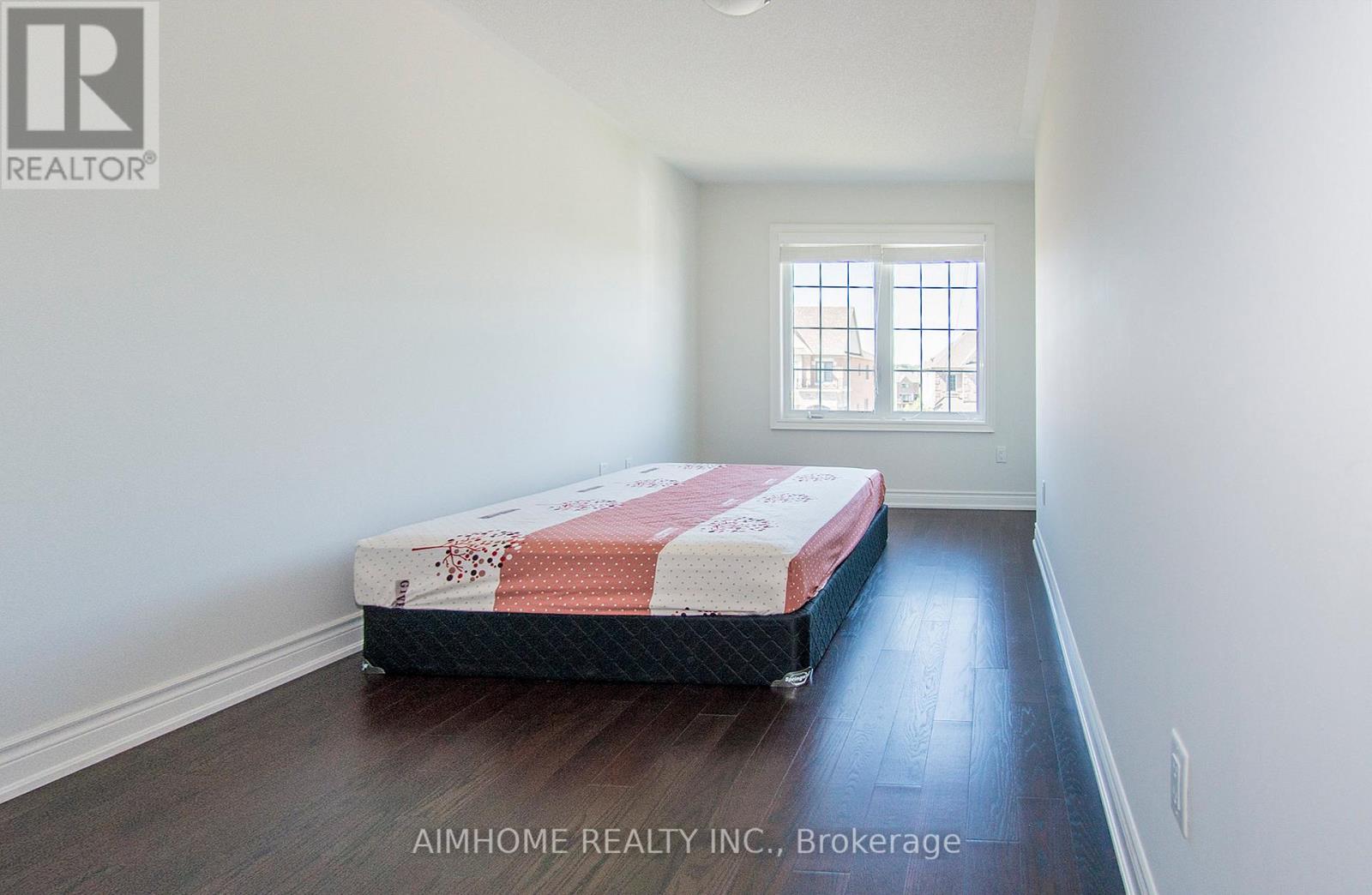 11 Kester Court, East Gwillimbury, Ontario  L9N 0P3 - Photo 9 - N12995400