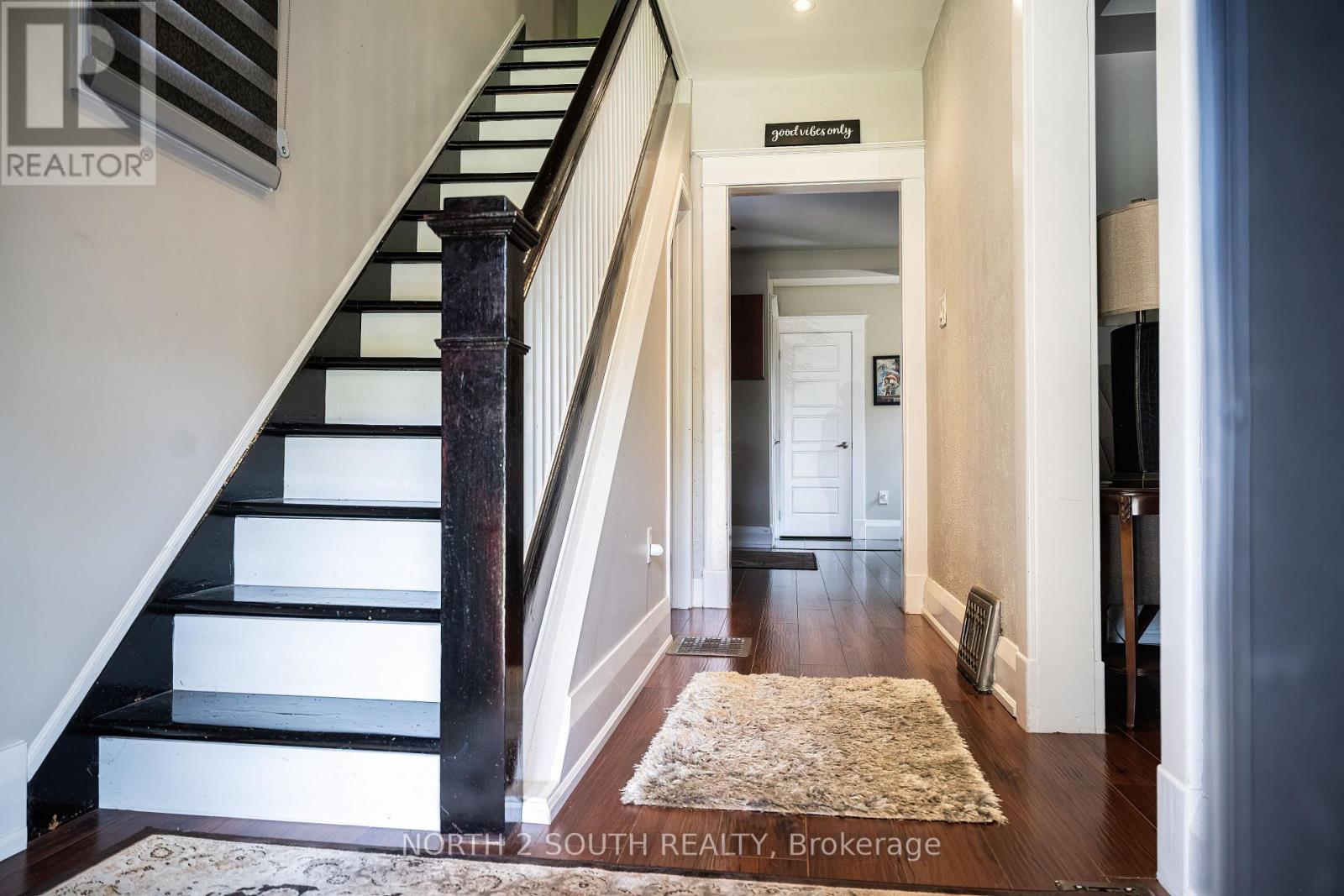 24 Abell Avenue, Vaughan, Ontario  L4L 1B8 - Photo 5 - N12995412