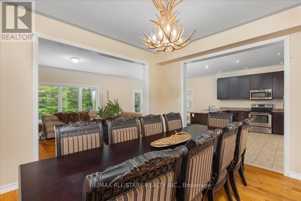 27 Scotia Road, Georgina, Ontario  L0E 1R0 - Photo 10 - N12995424