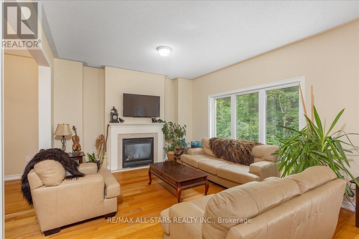 27 Scotia Road, Georgina, Ontario  L0E 1R0 - Photo 12 - N12995424