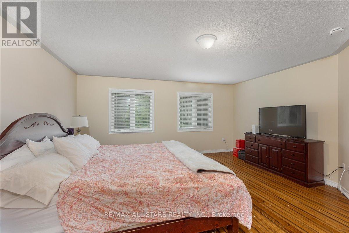 27 Scotia Road, Georgina, Ontario  L0E 1R0 - Photo 17 - N12995424