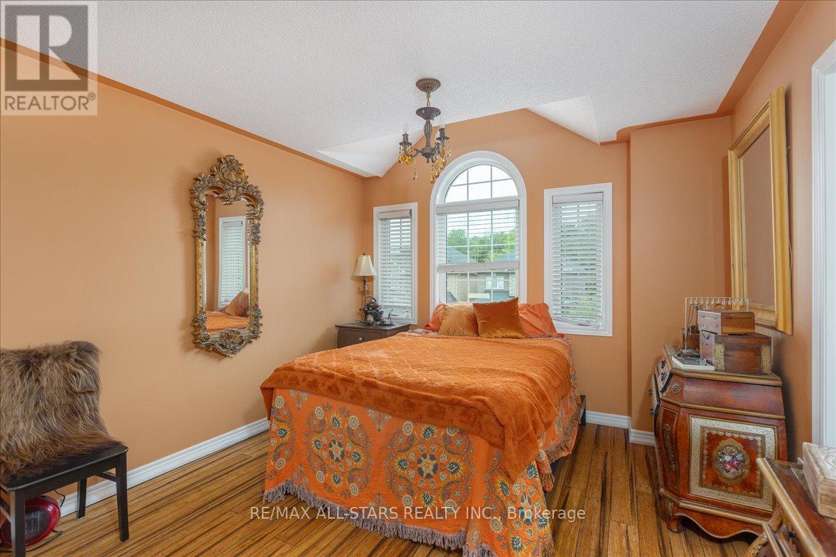 27 Scotia Road, Georgina, Ontario  L0E 1R0 - Photo 19 - N12995424