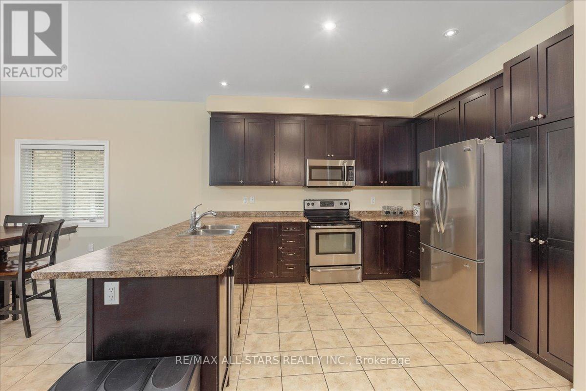 27 Scotia Road, Georgina, Ontario  L0E 1R0 - Photo 6 - N12995424