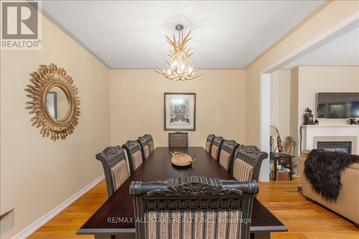 27 Scotia Road, Georgina, Ontario  L0E 1R0 - Photo 8 - N12995424