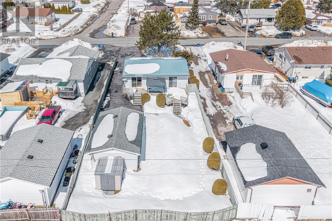 24 Vaillancourt Crescent, Chelmsford, Ontario  P0M 1L0 - Photo 2 - 2127121