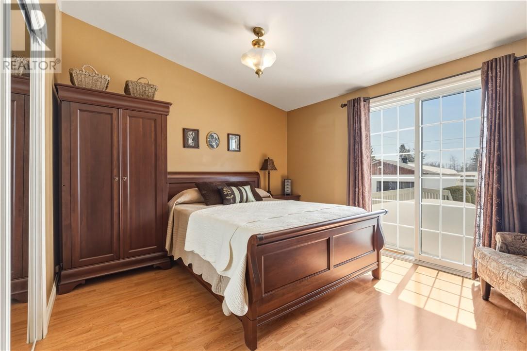 24 Vaillancourt Crescent, Chelmsford, Ontario  P0M 1L0 - Photo 8 - 2127121