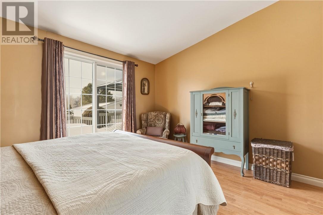 24 Vaillancourt Crescent, Chelmsford, Ontario  P0M 1L0 - Photo 9 - 2127121