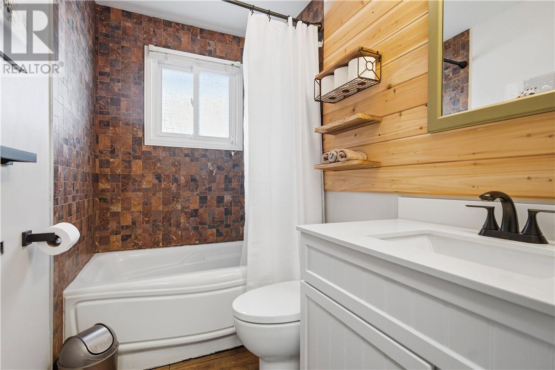 3135 Louis Street, Val Caron, Ontario  P3N 1B9 - Photo 10 - 2127118