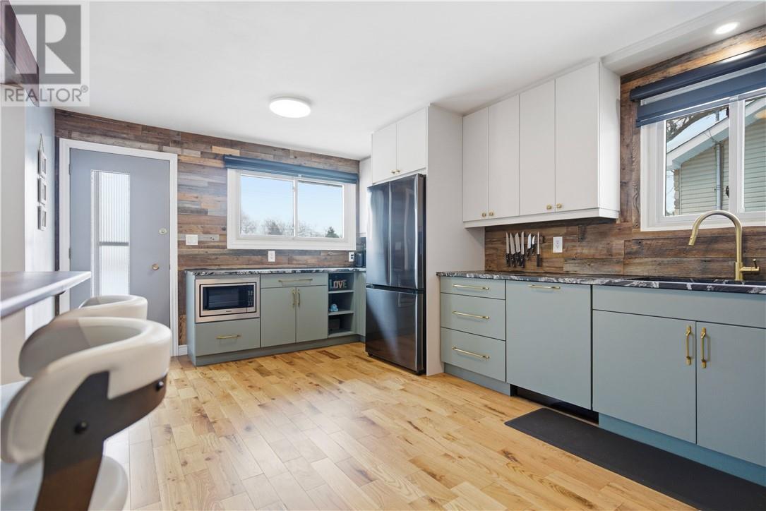 3135 Louis Street, Val Caron, Ontario  P3N 1B9 - Photo 6 - 2127118