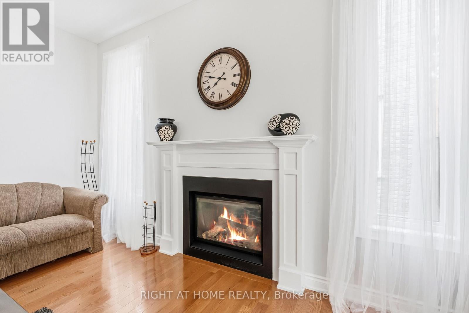 79 Jewel House Lane, Barrie (Innis-Shore), Ontario  L4N 5X1 - Photo 17 - S12995330