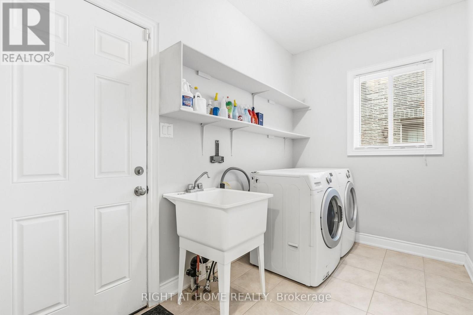 79 Jewel House Lane, Barrie (Innis-Shore), Ontario  L4N 5X1 - Photo 20 - S12995330