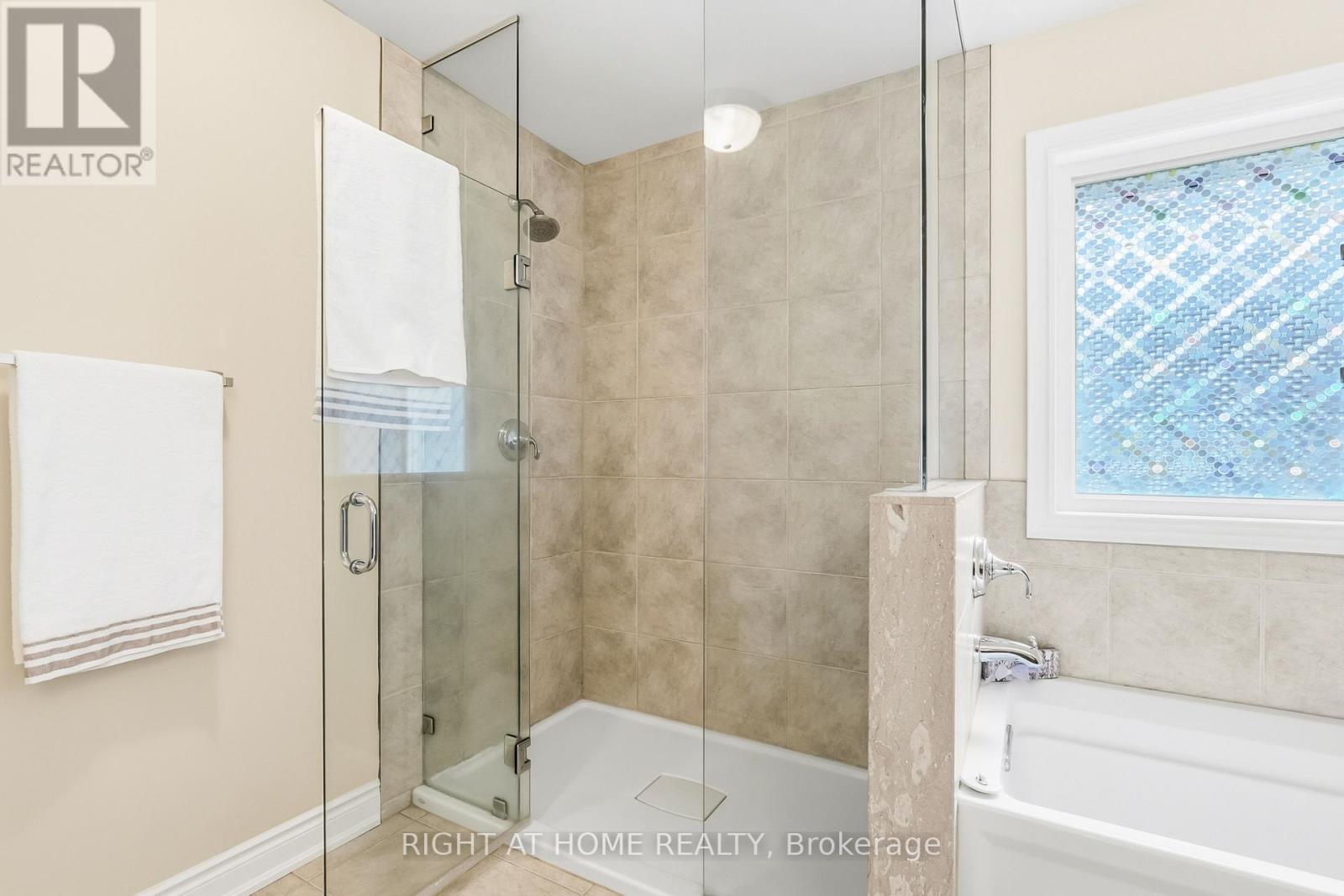 79 Jewel House Lane, Barrie (Innis-Shore), Ontario  L4N 5X1 - Photo 30 - S12995330