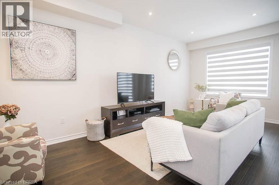 1 Tom Brown Drive Unit# 7, Paris, Ontario  N3L 0H8 - Photo 7 - 40820512