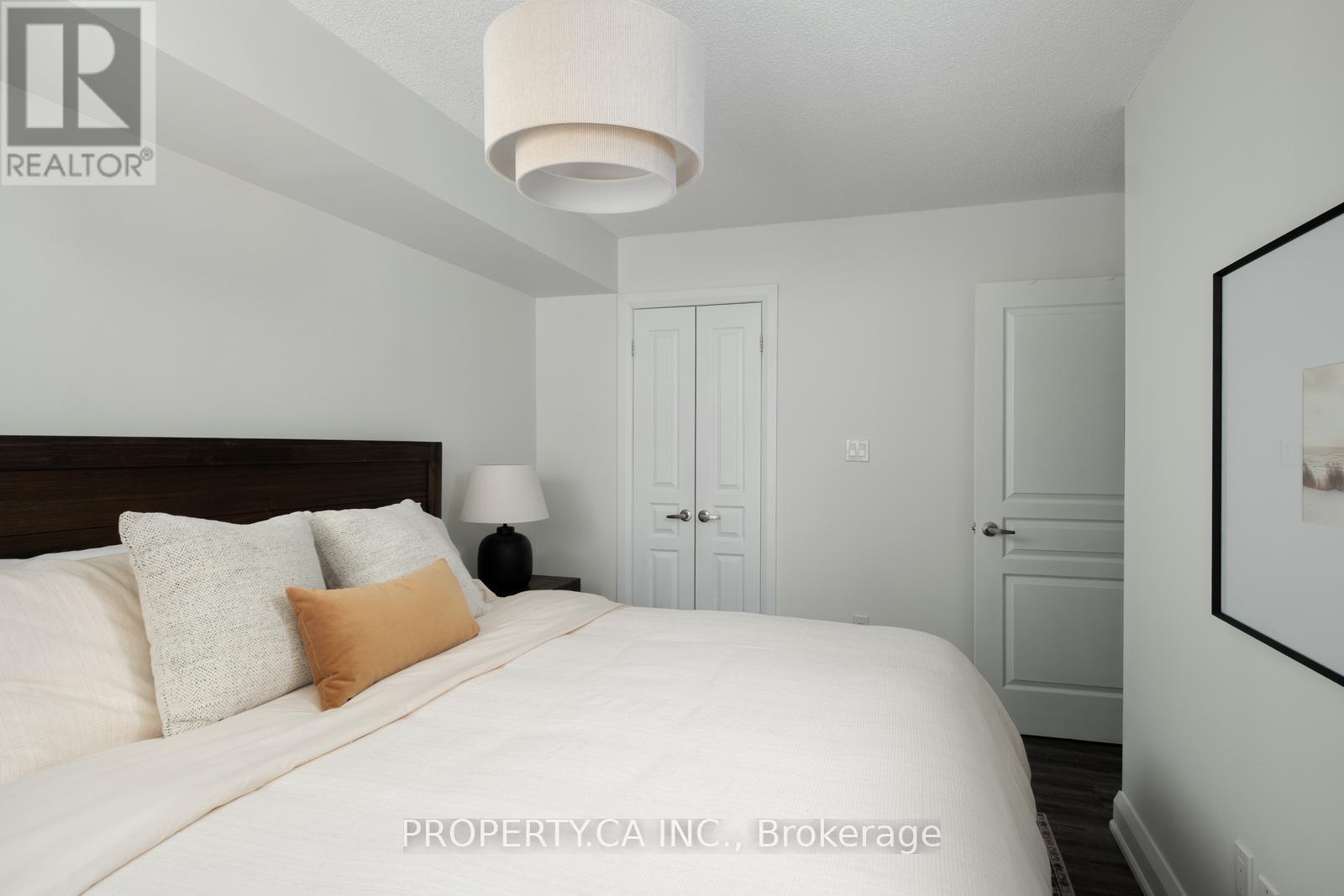 133 - 25 Turntable Crescent, Toronto, Ontario  M6H 4K8 - Photo 14 - W12995230