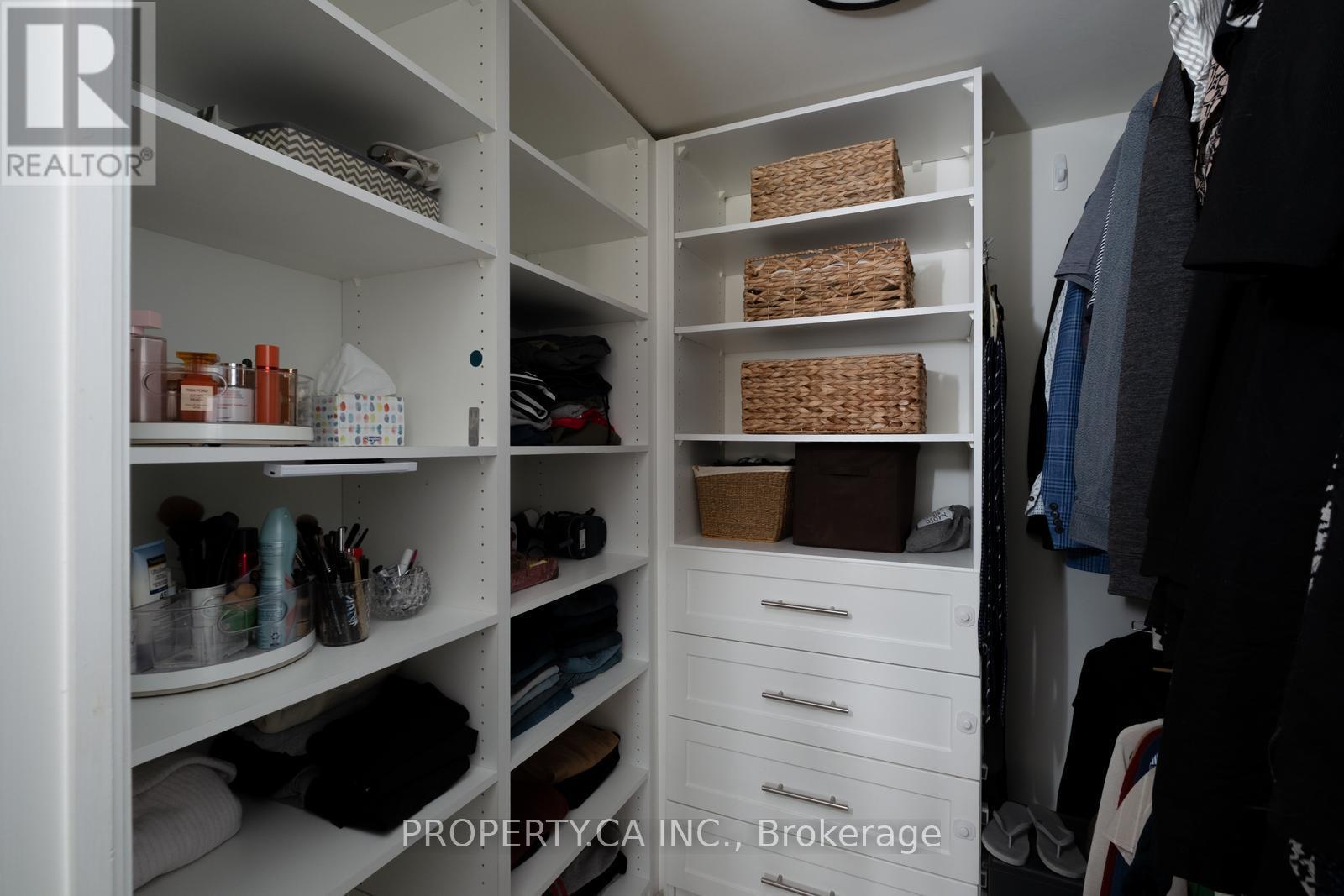 133 - 25 Turntable Crescent, Toronto, Ontario  M6H 4K8 - Photo 15 - W12995230