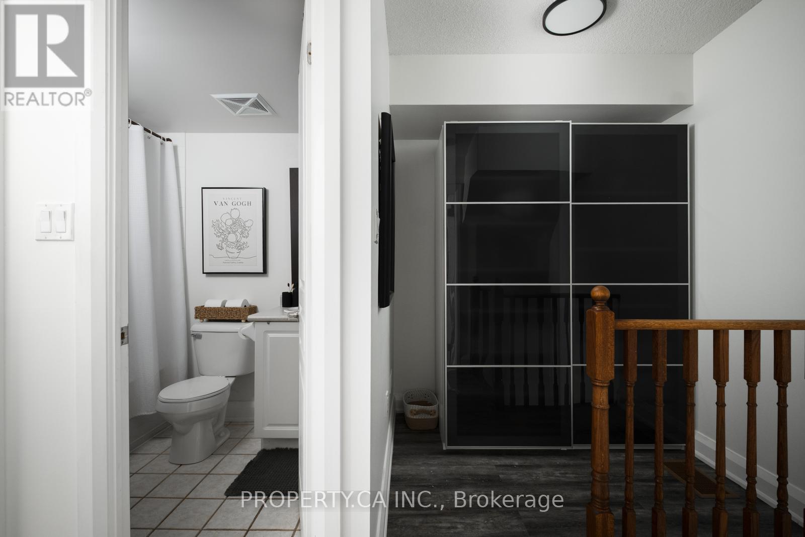 133 - 25 Turntable Crescent, Toronto, Ontario  M6H 4K8 - Photo 20 - W12995230