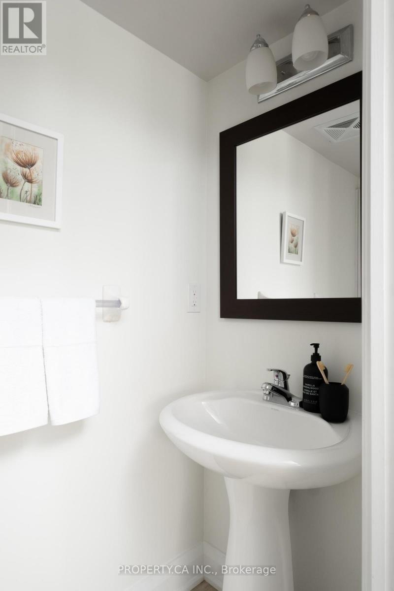 133 - 25 Turntable Crescent, Toronto, Ontario  M6H 4K8 - Photo 22 - W12995230