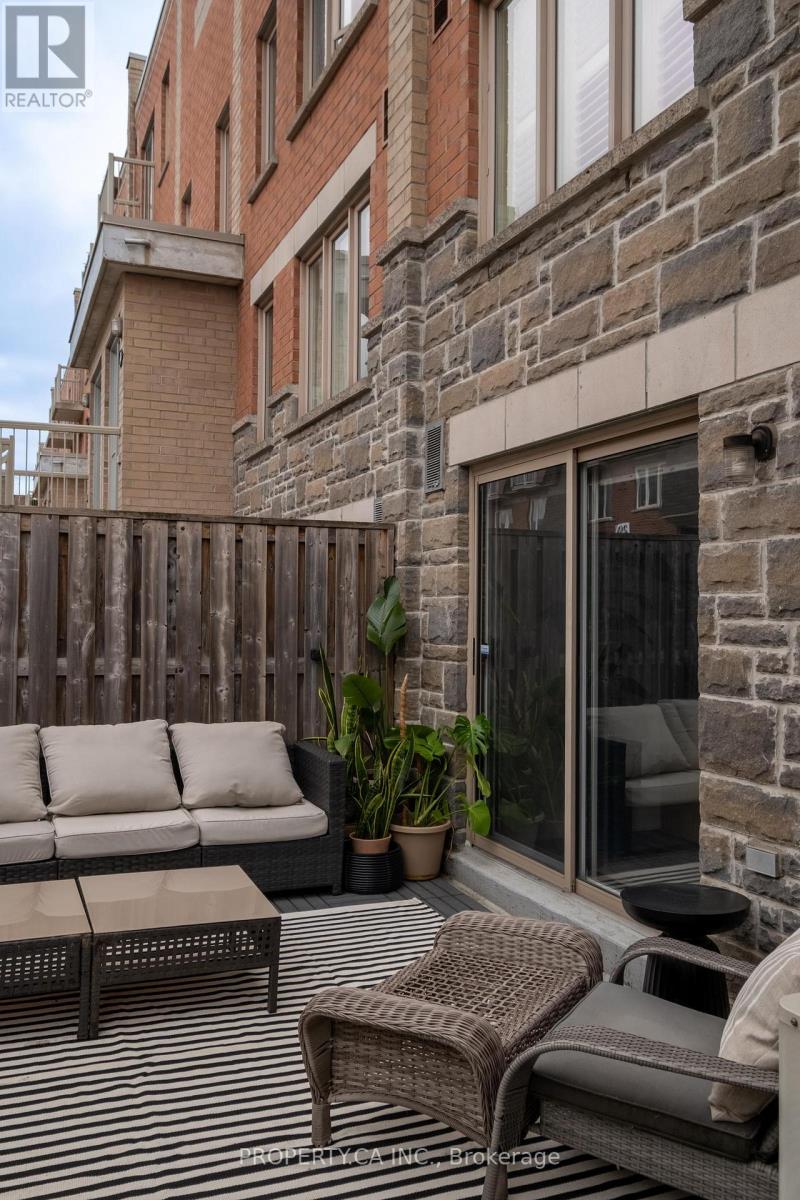 133 - 25 Turntable Crescent, Toronto, Ontario  M6H 4K8 - Photo 25 - W12995230