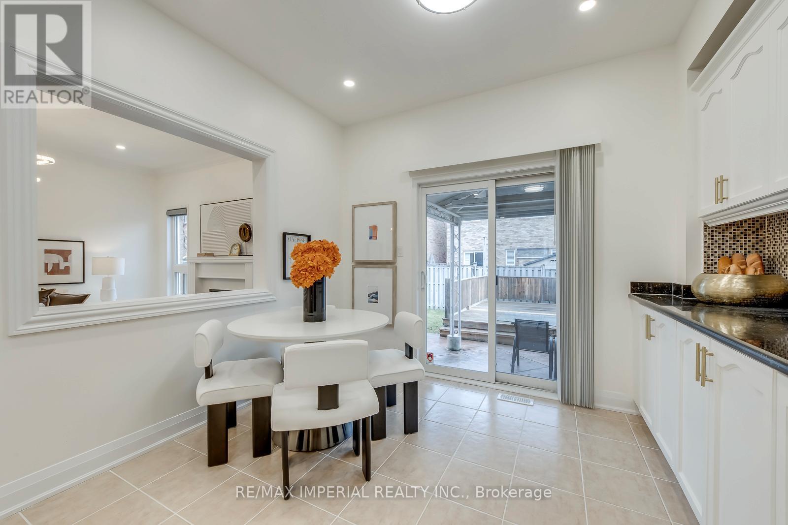 4769 Allegheny Road, Mississauga (Hurontario), Ontario  L5R 0A8 - Photo 19 - W12995238