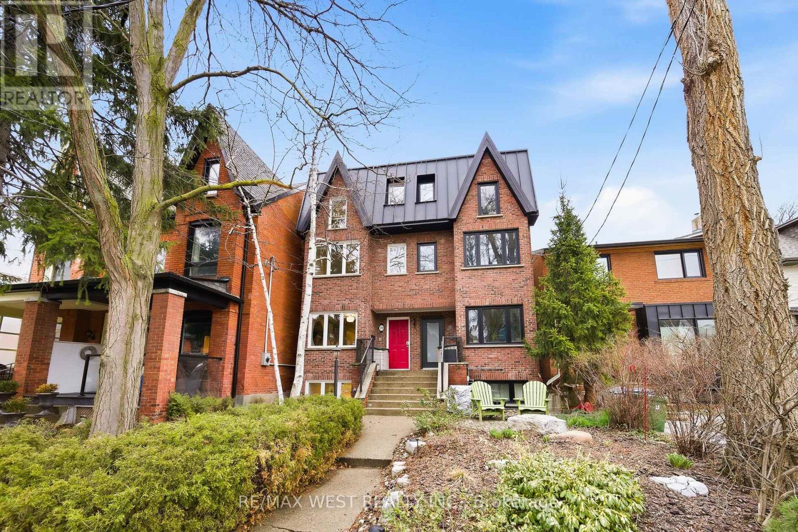 79 LAWS STREET, toronto (junction area), Ontario