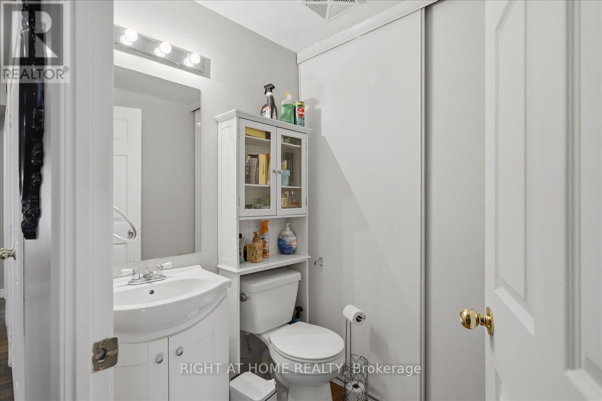 1009 - 3043 Finch Avenue W, Toronto, Ontario  M9M 0A4 - Photo 14 - W12995288