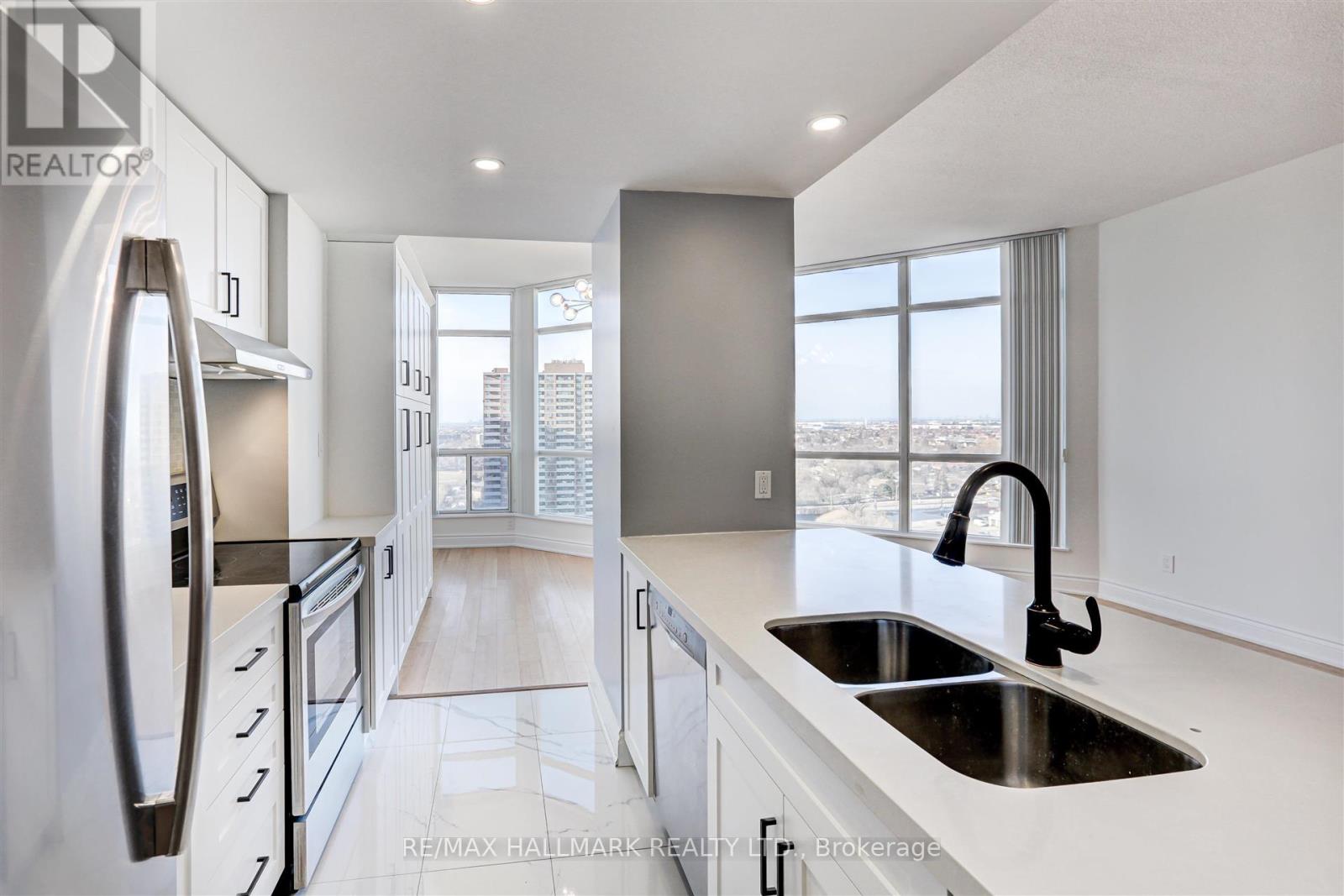 1916 Penthouse - 5 Rowntree Road, Toronto, Ontario  M9V 5G9 - Photo 14 - W12995290