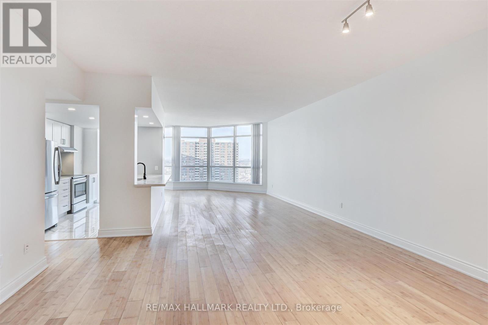 1916 Penthouse - 5 Rowntree Road, Toronto, Ontario  M9V 5G9 - Photo 5 - W12995290