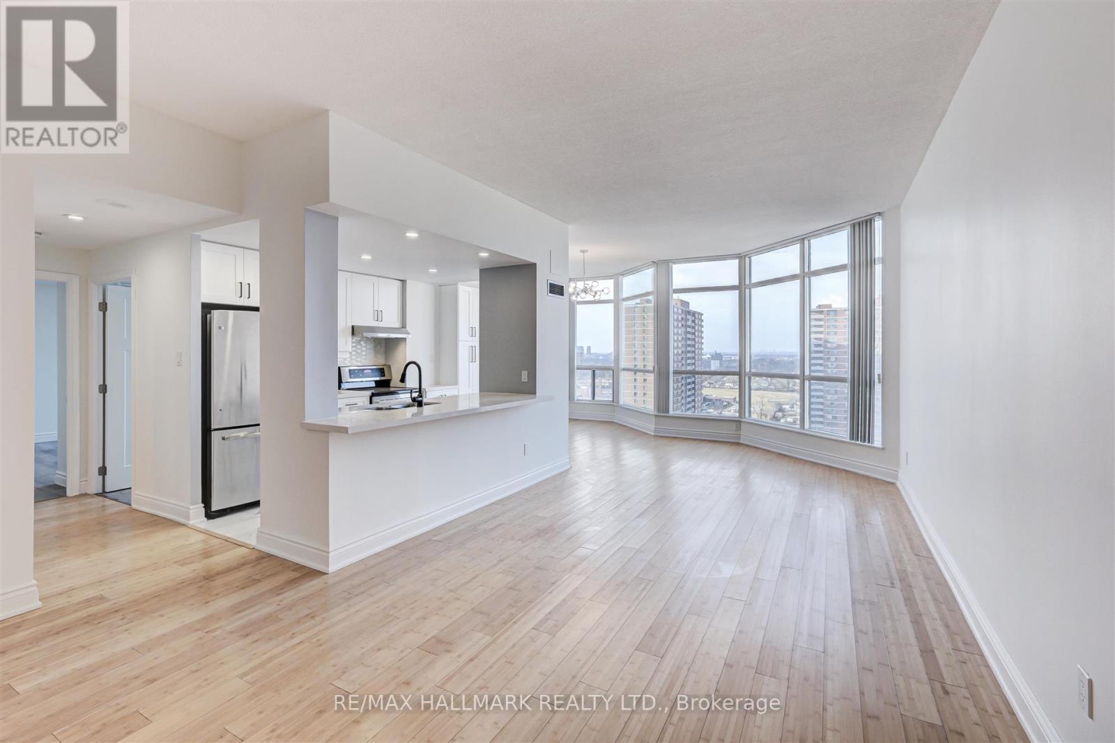 1916 Penthouse - 5 Rowntree Road, Toronto, Ontario  M9V 5G9 - Photo 6 - W12995290