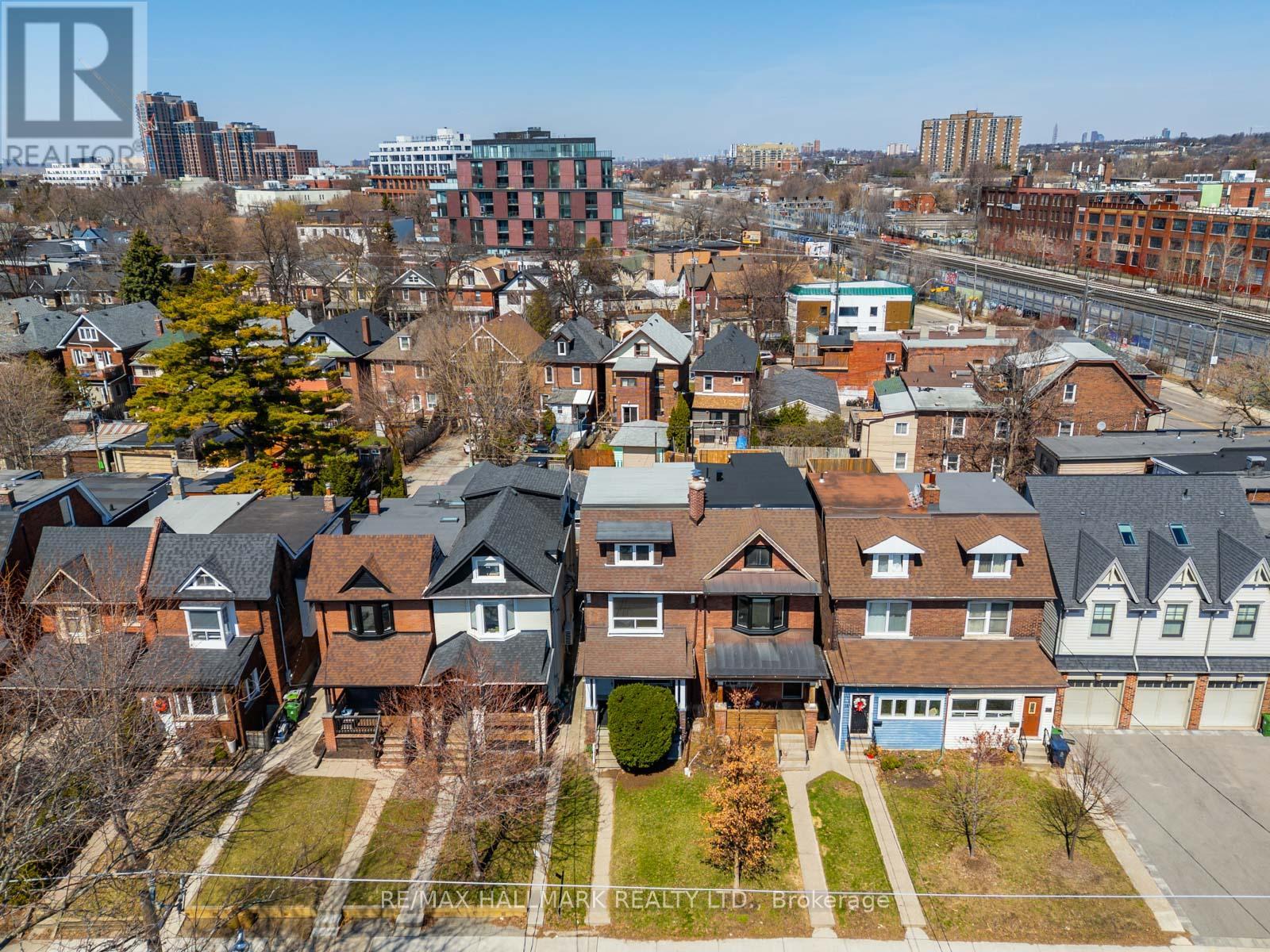 22 Kenneth Avenue, Toronto (High Park North), Ontario  M6P 1H9 - Photo 34 - W12995316