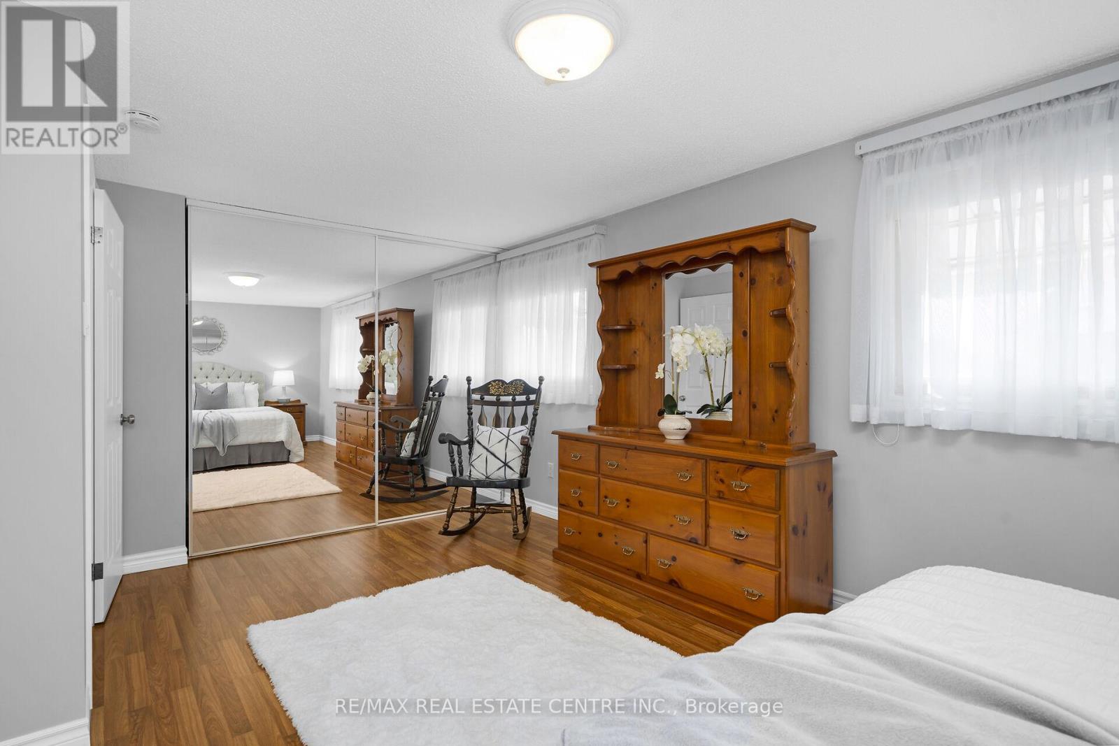 466 Vanier Drive, Milton, Ontario  L9T 4T4 - Photo 10 - W12995348