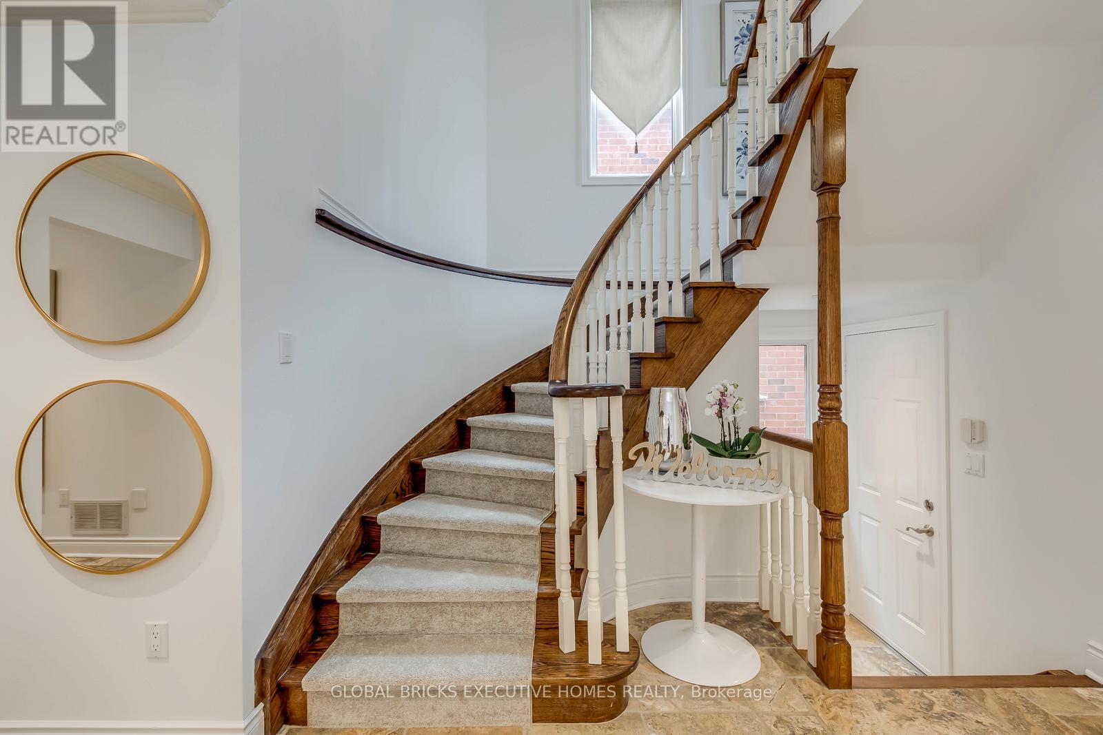 5690 Wells Place, Mississauga (Central Erin Mills), Ontario  L5M 5T6 - Photo 12 - W12995364