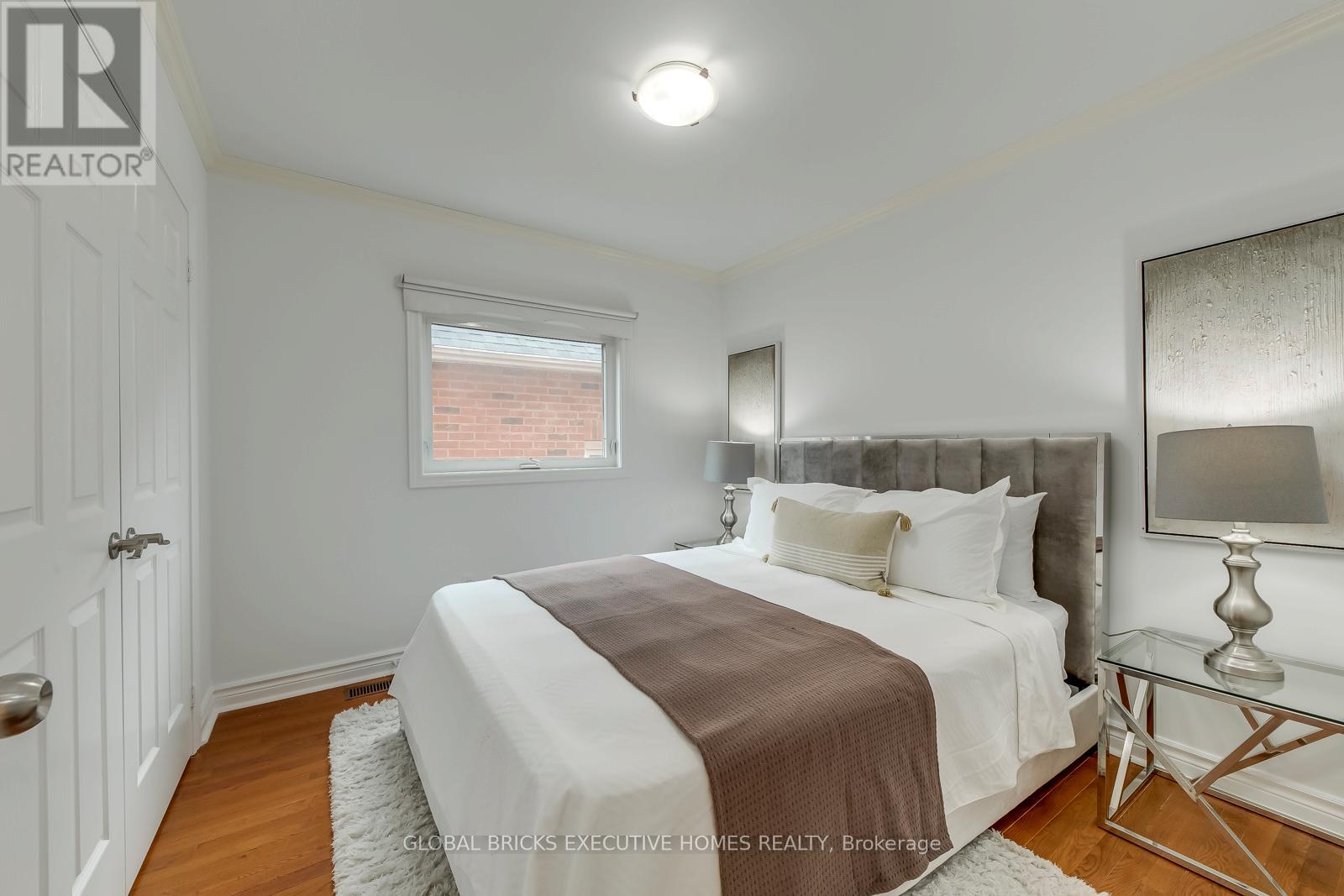 5690 Wells Place, Mississauga (Central Erin Mills), Ontario  L5M 5T6 - Photo 23 - W12995364