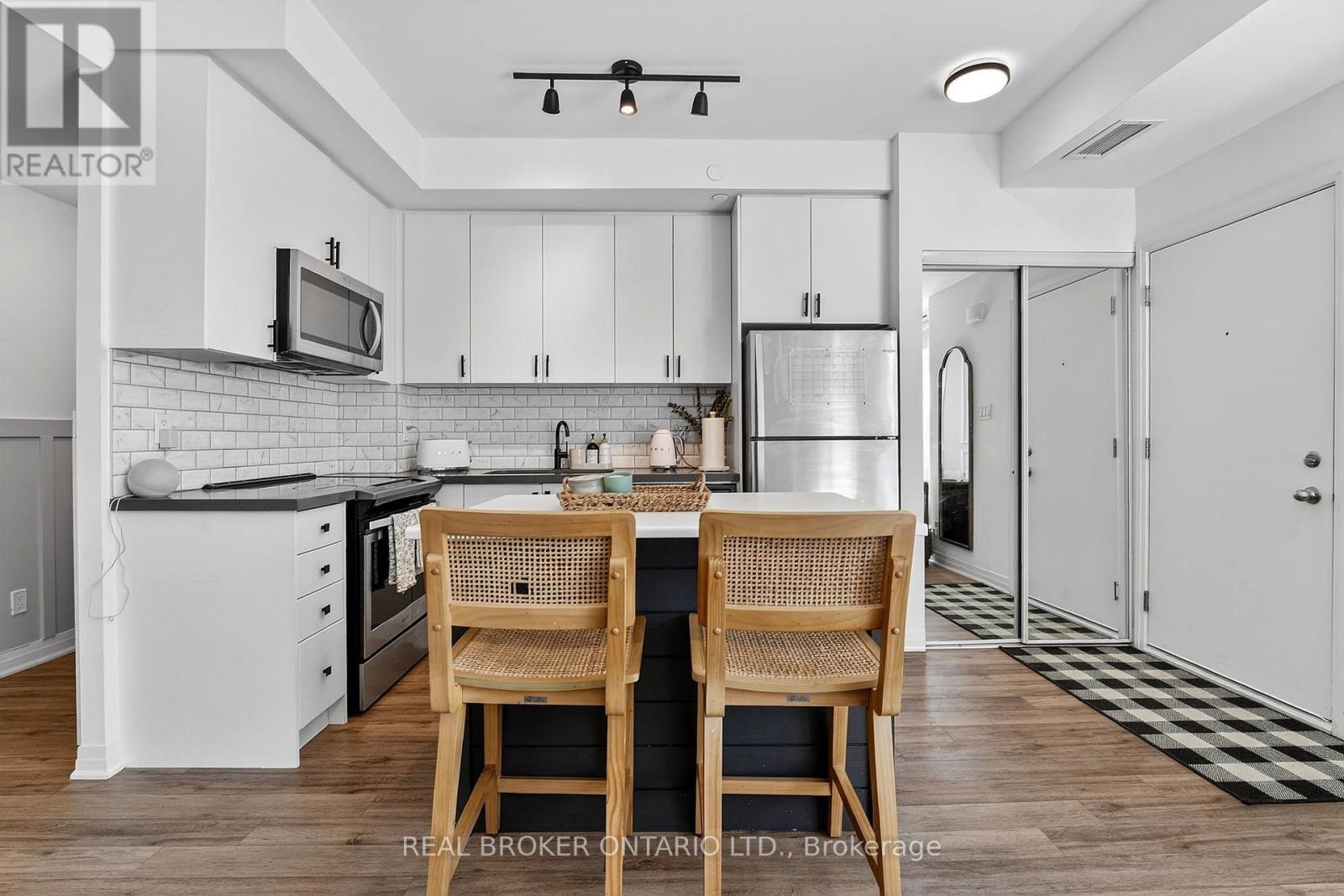 9 - 1238 Cawthra Road, Mississauga, Ontario  L5G 4K7 - Photo 12 - W12995432