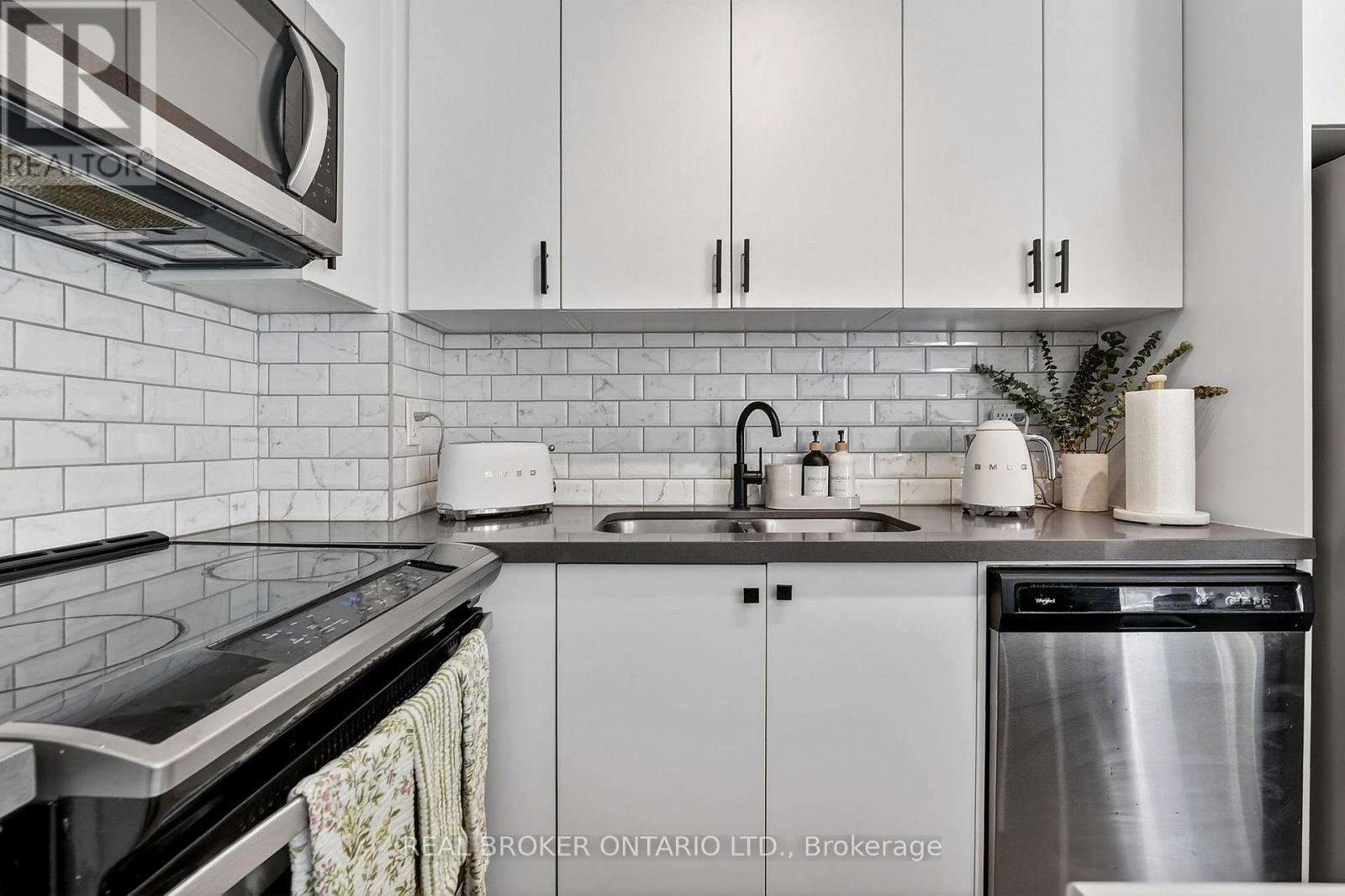 9 - 1238 Cawthra Road, Mississauga, Ontario  L5G 4K7 - Photo 15 - W12995432