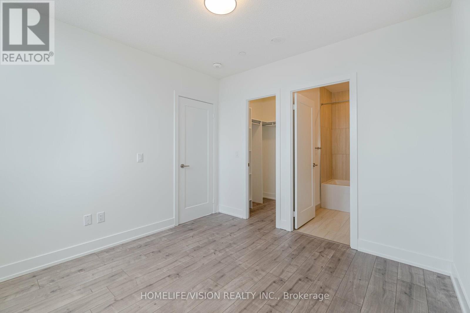 Ph06 - 10 Eva Road, Toronto, Ontario  M9C 0B3 - Photo 17 - W12995442