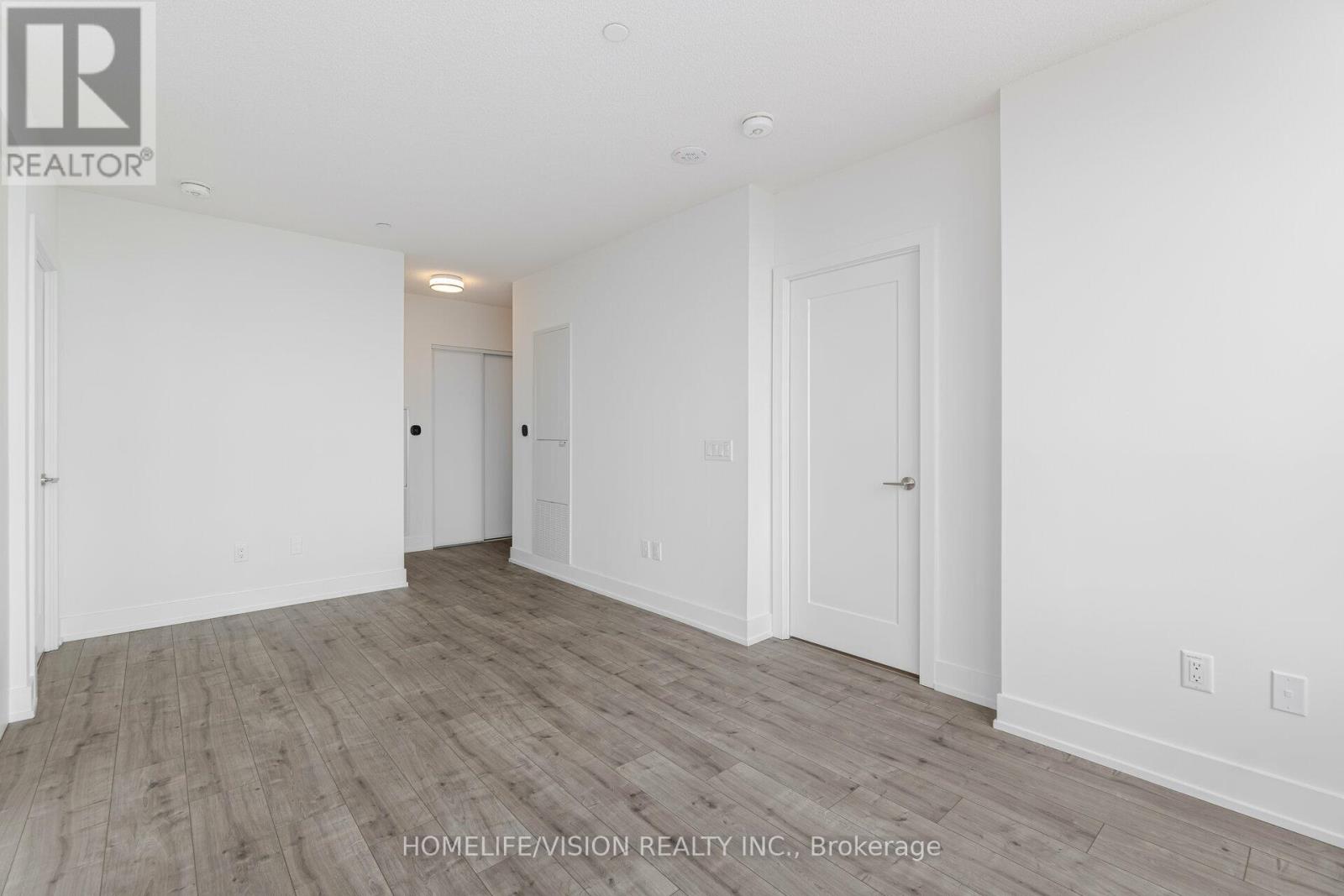 Ph06 - 10 Eva Road, Toronto, Ontario  M9C 0B3 - Photo 6 - W12995442
