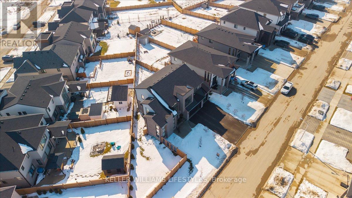 21 Locky Lane, Middlesex Centre, Ontario  N0L 1R0 - Photo 40 - X12802786