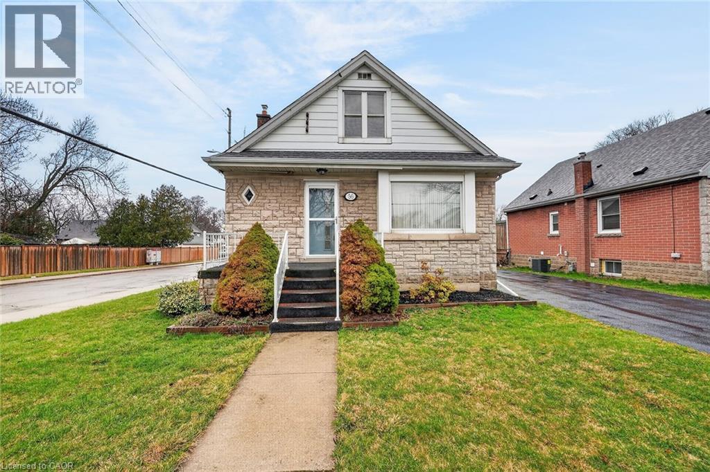 56 West 1st Street, Hamilton, Ontario  L9C 3C1 - Photo 3 - 40820111