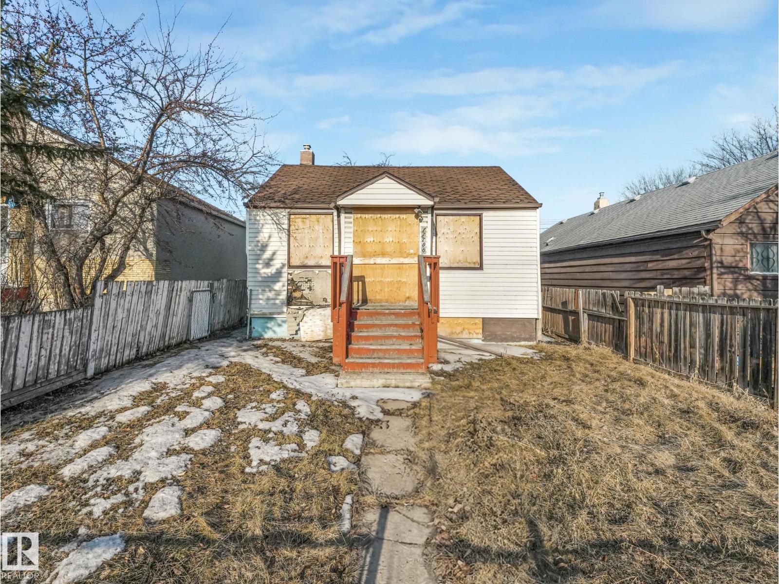 11706 80 St Nw, Edmonton, Alberta  T5B 2N5 - Photo 3 - E4481744