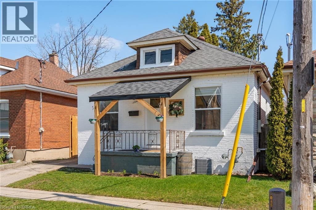 134 Superior Street, Brantford, Ontario  N3S 2L2 - Photo 4 - 40818561