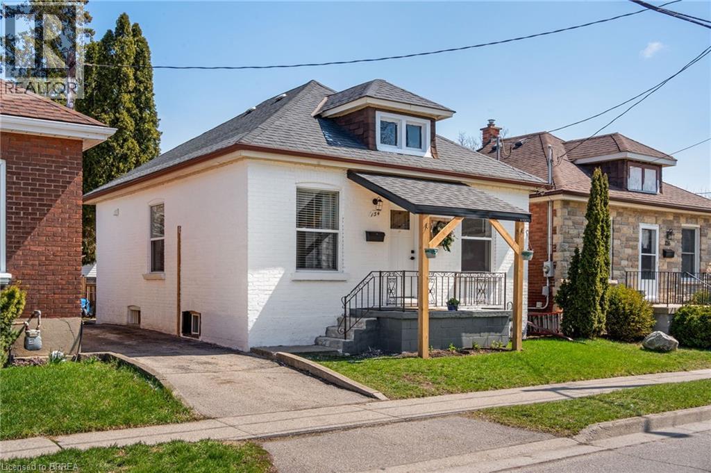 134 Superior Street, Brantford, Ontario  N3S 2L2 - Photo 3 - 40818561