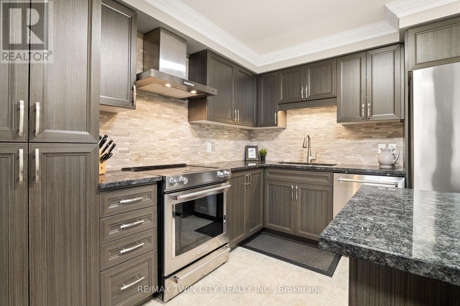 67 Meadowridge Street, Kitchener, Ontario  N2P 0E2 - Photo 10 - X12995246