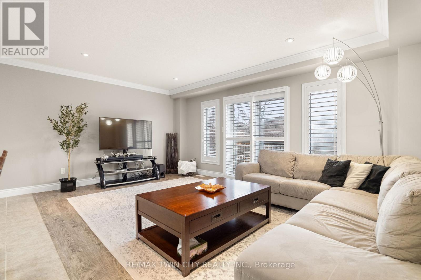 67 Meadowridge Street, Kitchener, Ontario  N2P 0E2 - Photo 17 - X12995246