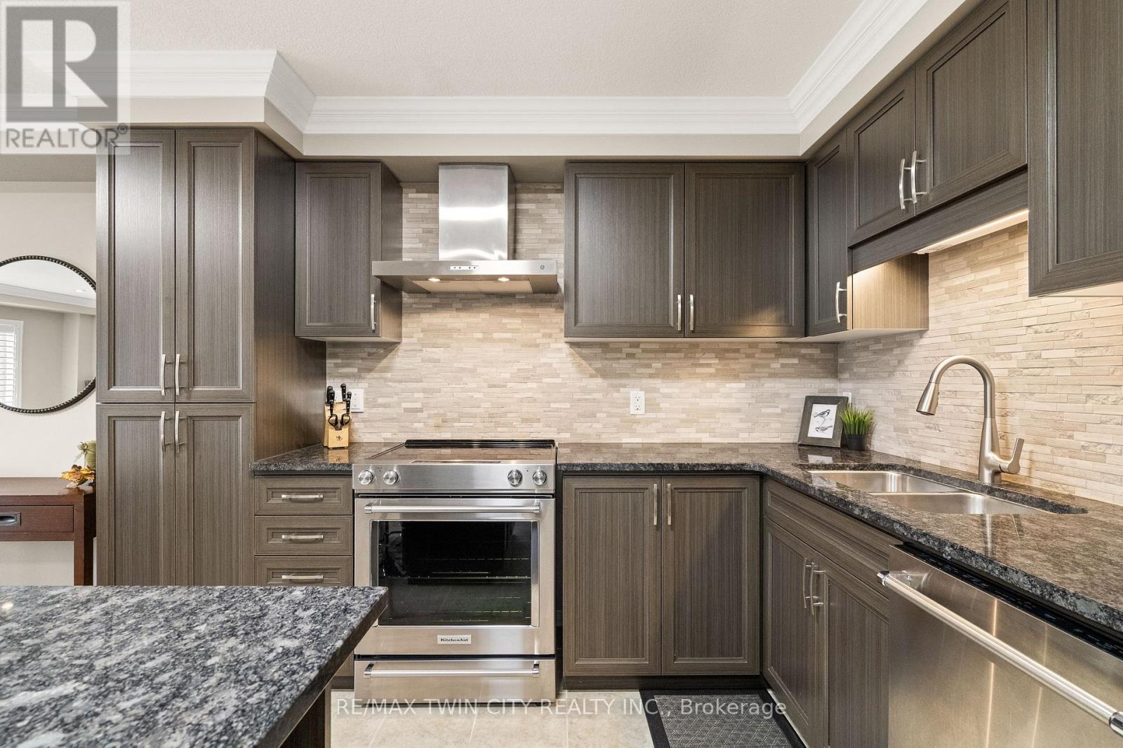 67 Meadowridge Street, Kitchener, Ontario  N2P 0E2 - Photo 6 - X12995246