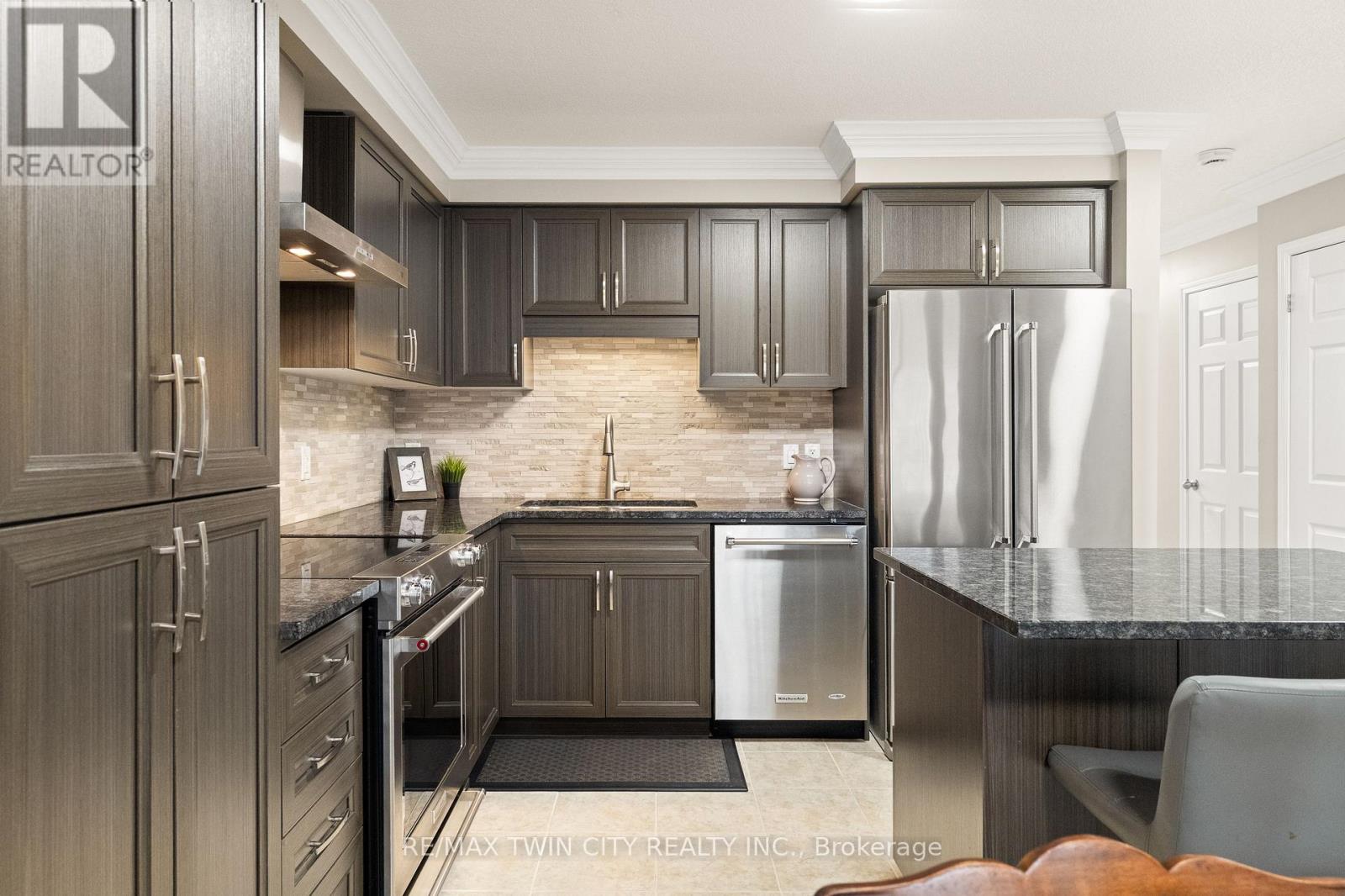 67 Meadowridge Street, Kitchener, Ontario  N2P 0E2 - Photo 8 - X12995246