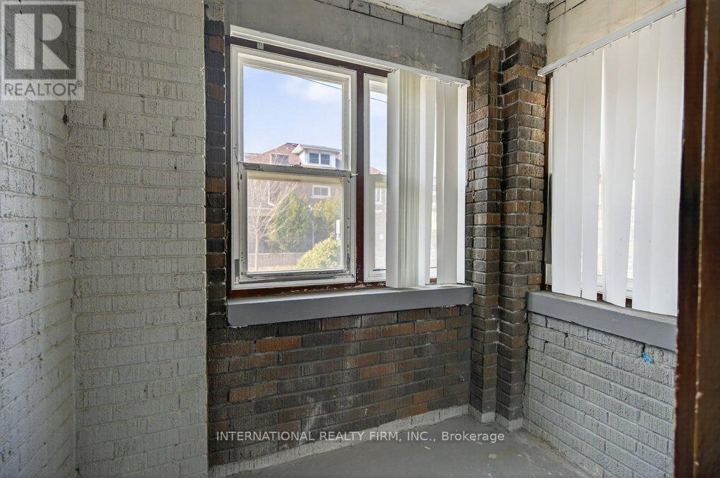 4 - 109 Balsam Avenue S, Hamilton (Stipley), Ontario  L8M 3B2 - Photo 13 - X12995278