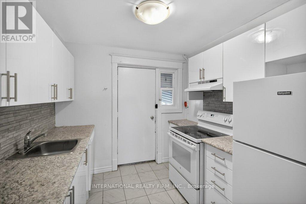 4 - 109 Balsam Avenue S, Hamilton (Stipley), Ontario  L8M 3B2 - Photo 16 - X12995278